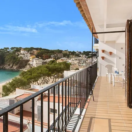 Apartment- Pruneda